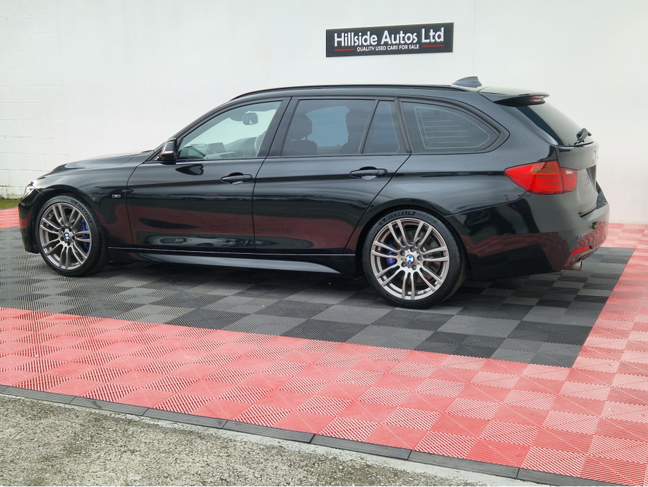 2013 BMW 3 Series - image 7