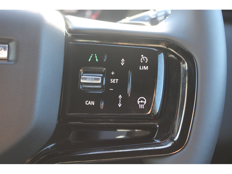 2025 Land Rover Range Rover Evoque - image 18