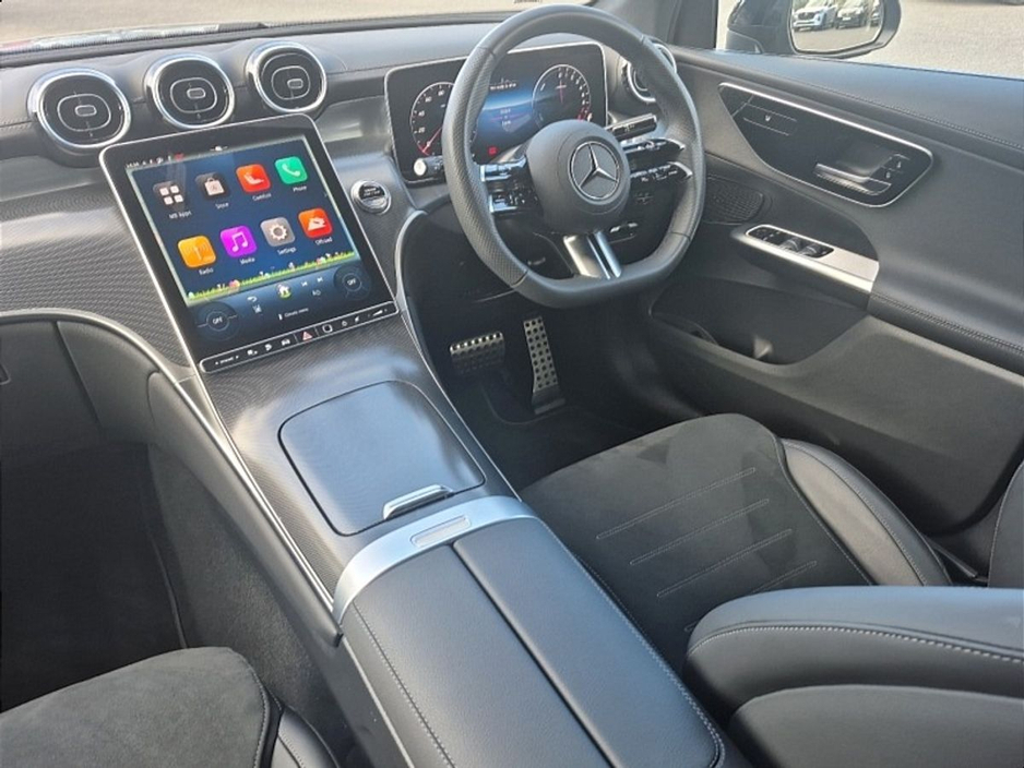 2025 Mercedes-Benz 300 - image 12