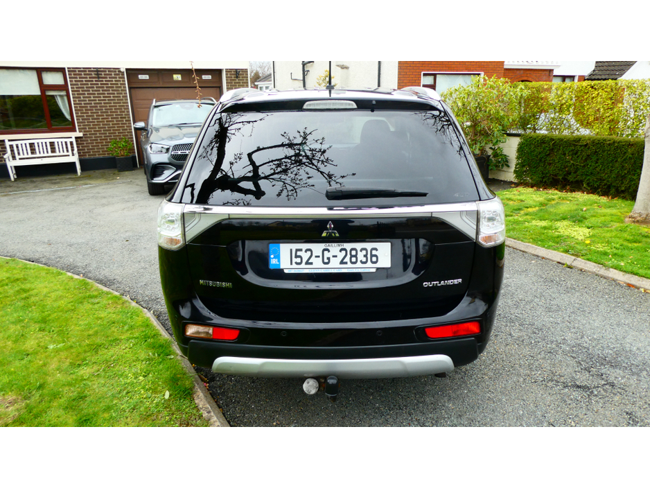 2015 Mitsubishi Outlander - image 6