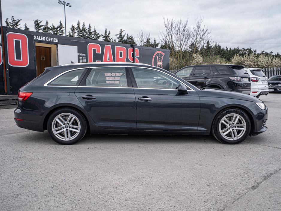 2016 Audi A4 - image 12