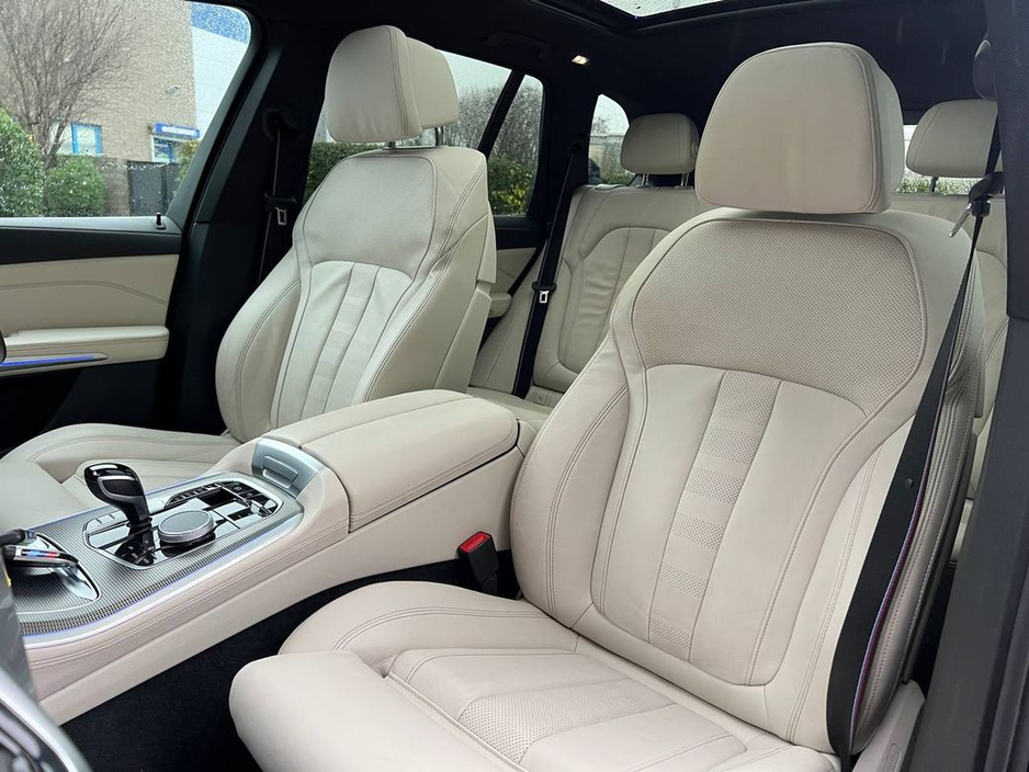 2022 BMW X5 M-SPORT PRO XDRIVE30d * HUGE SPEC * // OPENING PAN ROOF // SERVICE HISTORY // COMFORT PACKAGE €69,900