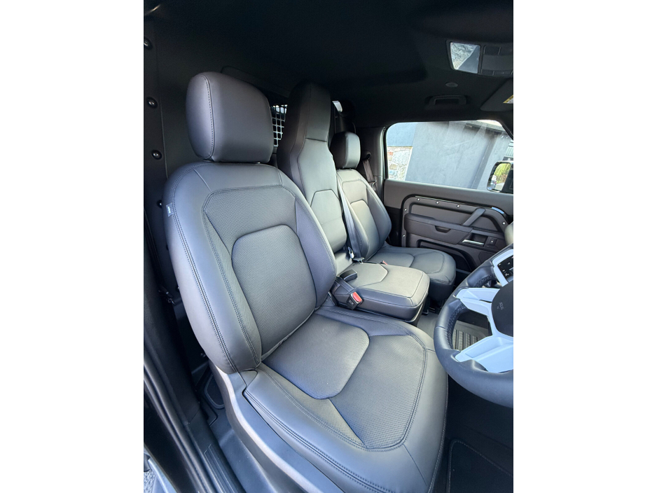 2026 Land Rover Defender - image 28