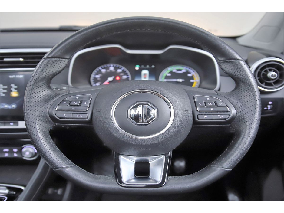 2021 MG ZS - image 14