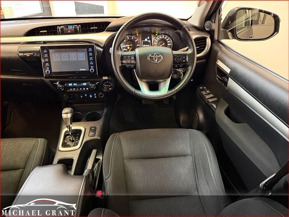 2022 Toyota Hilux AUTOMATIC 2.8D IRISH CAR ONLY 58KM SR5 DOUBLE CAB N1 COMMERCIAL VAT €36,585