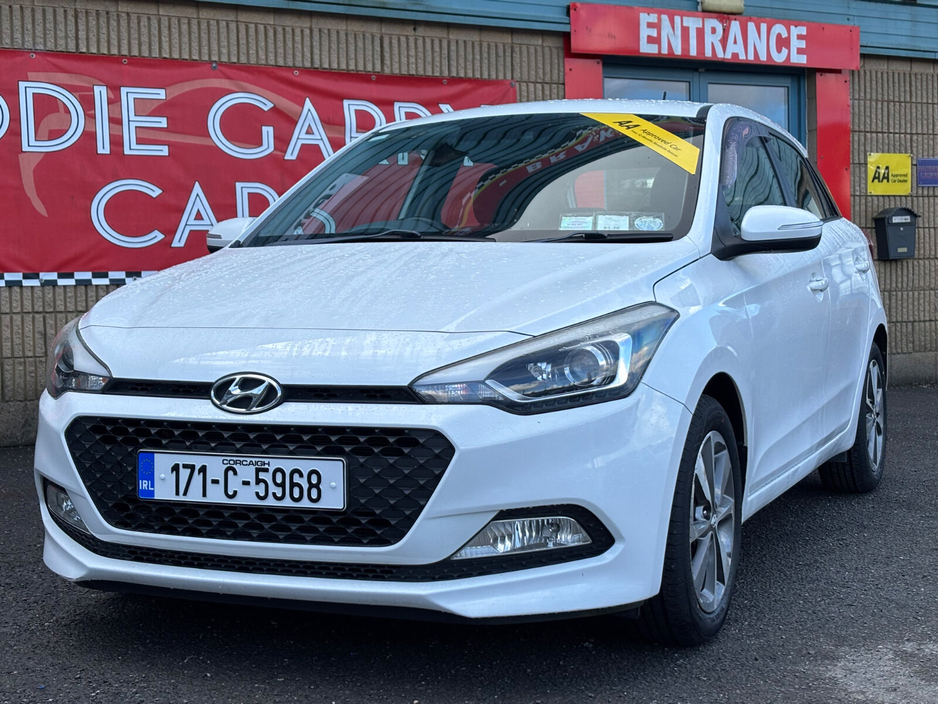 2017 Hyundai i20 - image 2