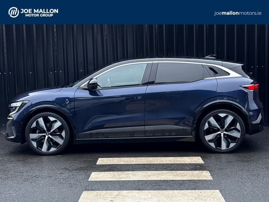 2023 Renault Megane E-Tech - image 6