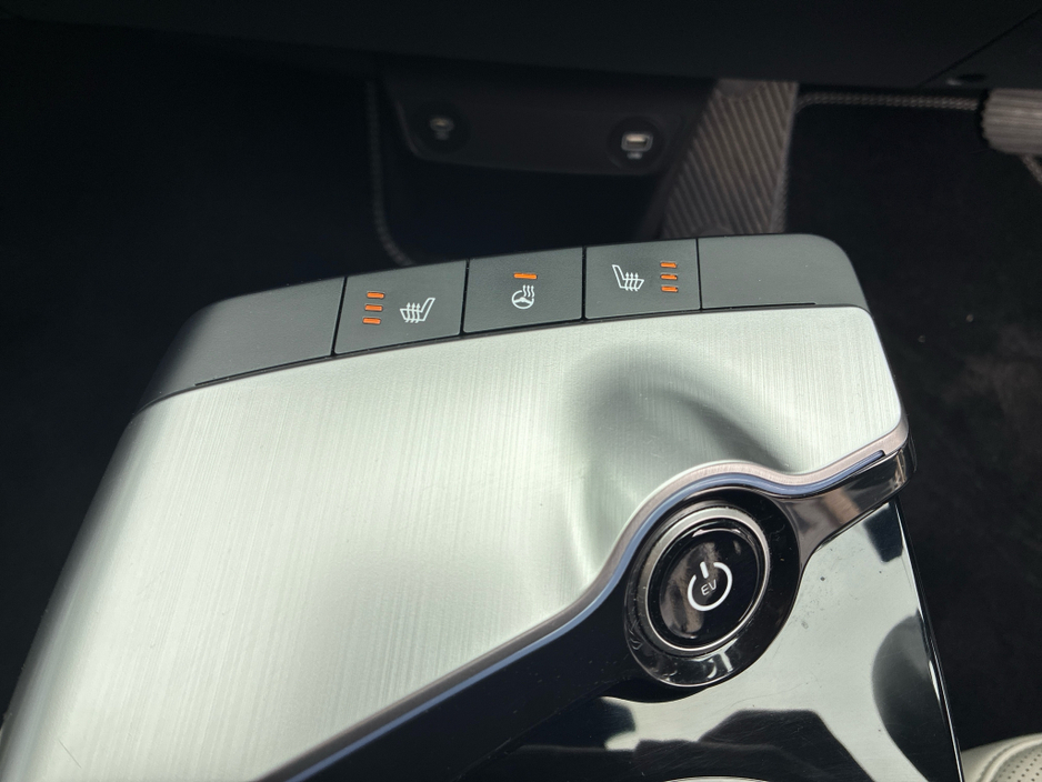 2022 Kia EV6 - image 18