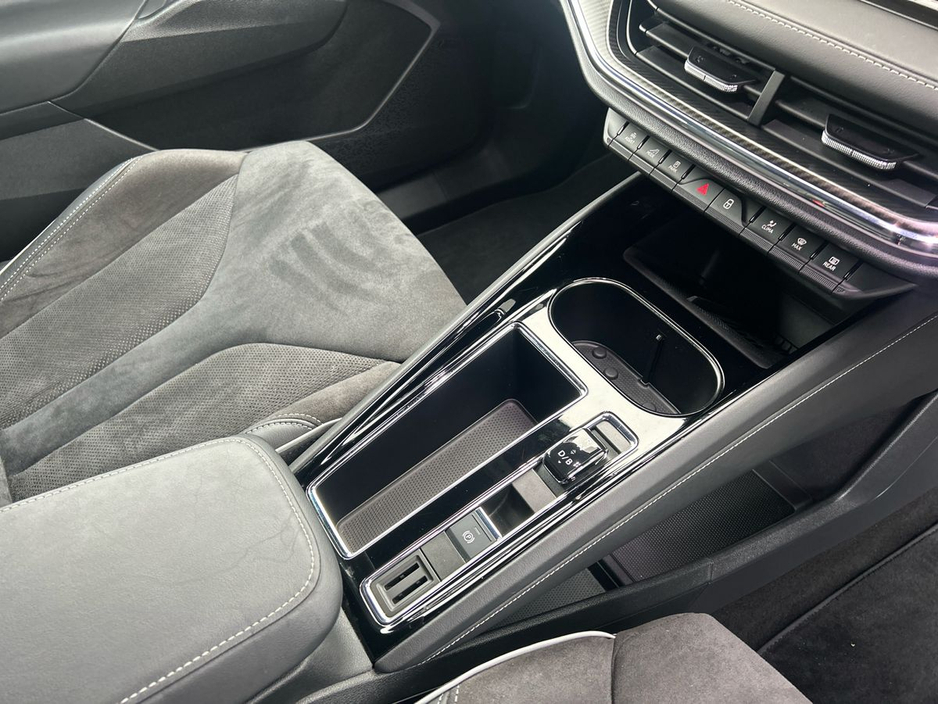 2025 Skoda Enyaq - image 17