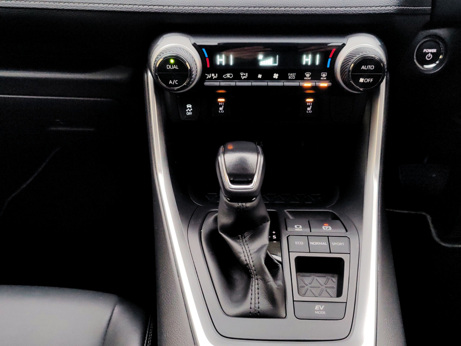 2023 Toyota Rav4 2.5 Hybrid Sol 2WD €38,950