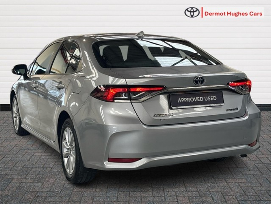 2023 Toyota Corolla - image 2