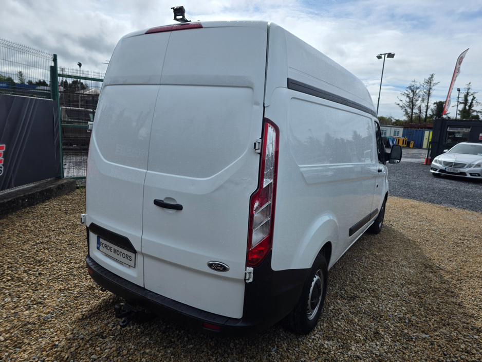 2021 Ford Transit - image 4