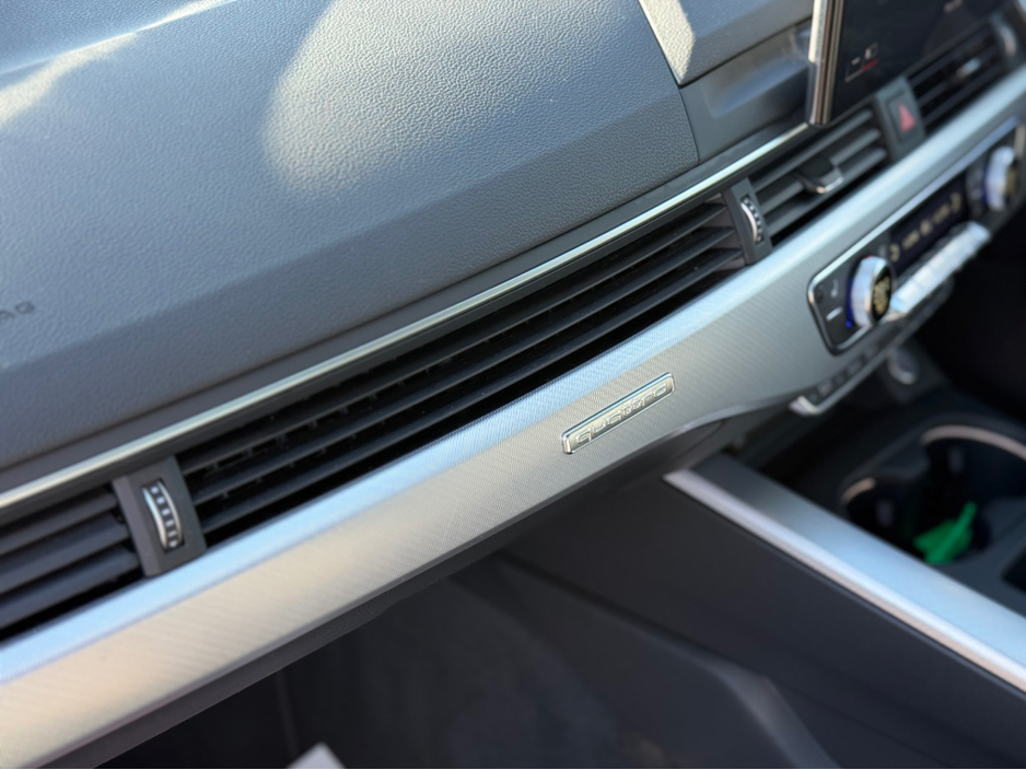 2022 Audi A4 - image 12