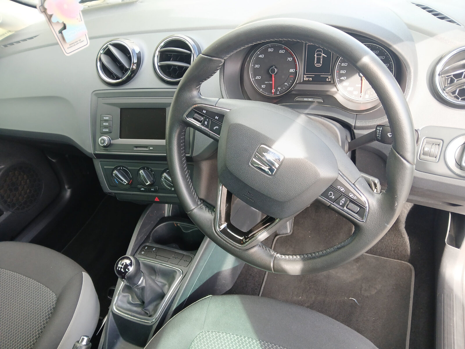 2016 SEAT Ibiza - image 15