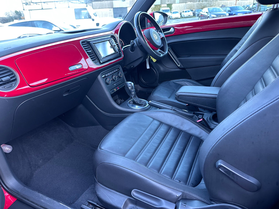 2016 Volkswagen Beetle  €13,950