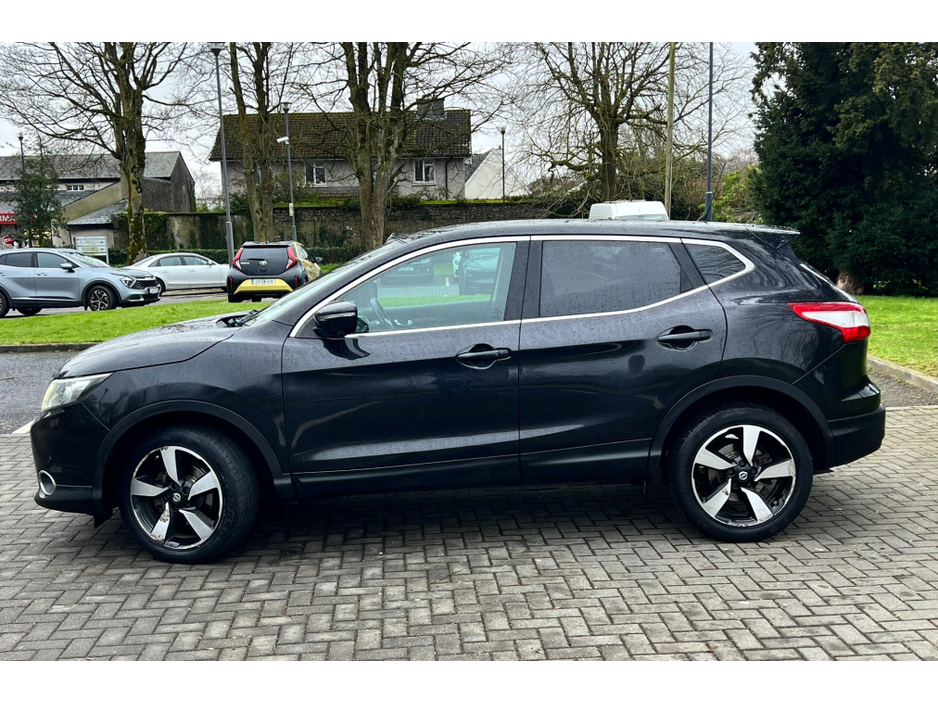 2015 Nissan Qashqai - image 7