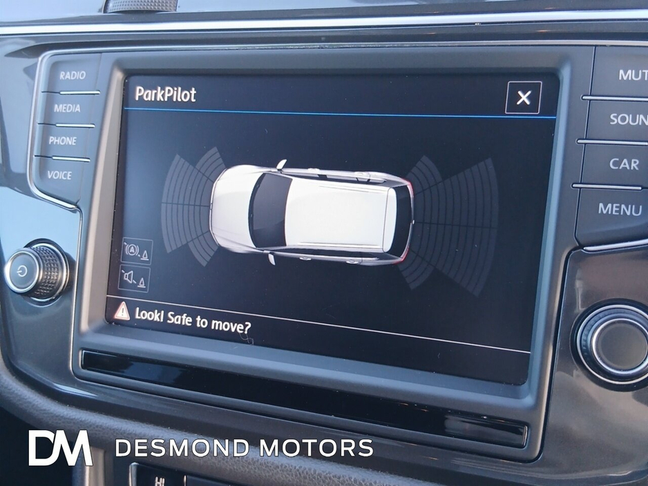 2017 Volkswagen Tiguan - image 16