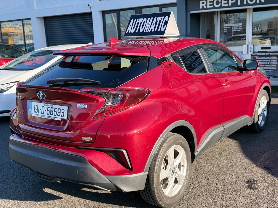 2019 Toyota C-HR - image 9