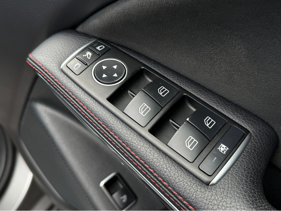 2016 Mercedes-Benz CLA Class - image 7