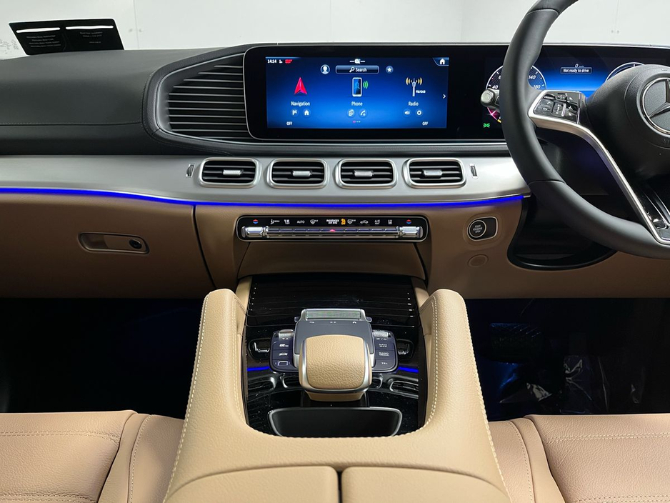 2026 Mercedes-Benz GLE Class 400e Sport Edition 4Matic - 21 Inch Alloys - Side Steps - Reversing Camera - Ambient Lighting - Sat Nav - Climate Control - Electric Heated Memory Seats - Keyless Start - Apple CarPlay/Android Auto €116,320