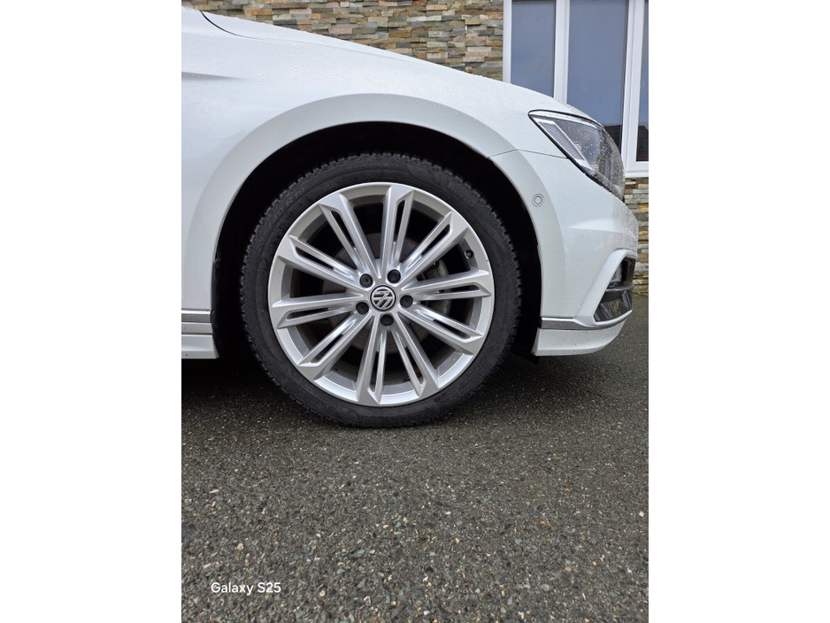 2017 Volkswagen Passat  €19,950