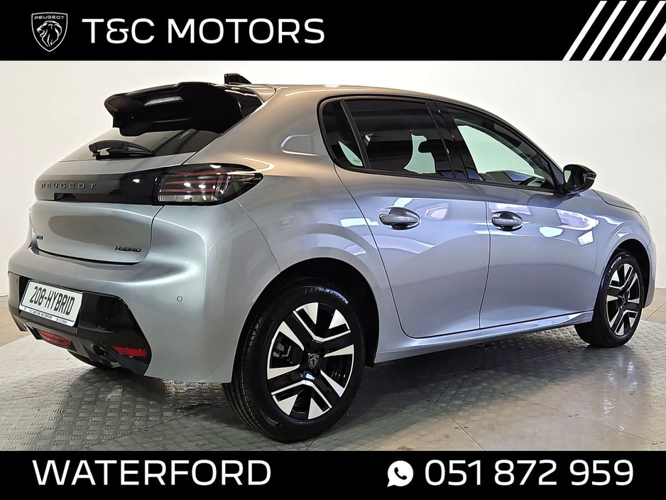2026 Peugeot 208 - image 3