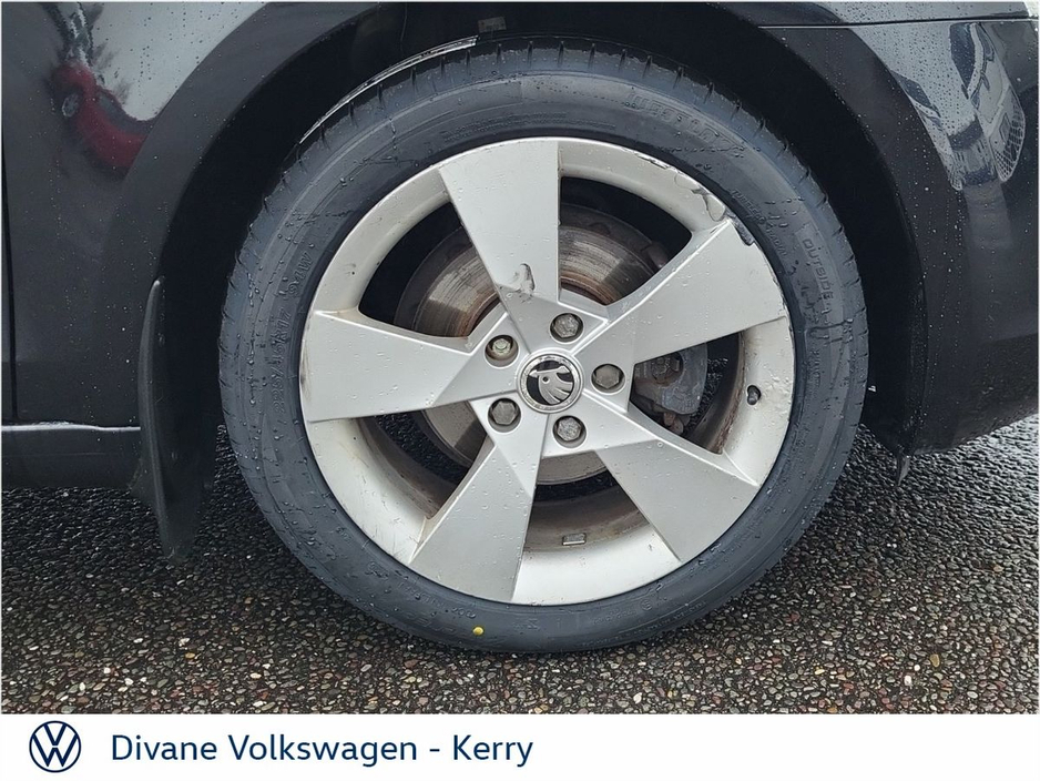 2015 Skoda Octavia - image 8