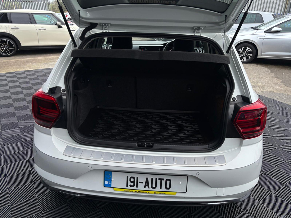 2019 Volkswagen Polo - image 7