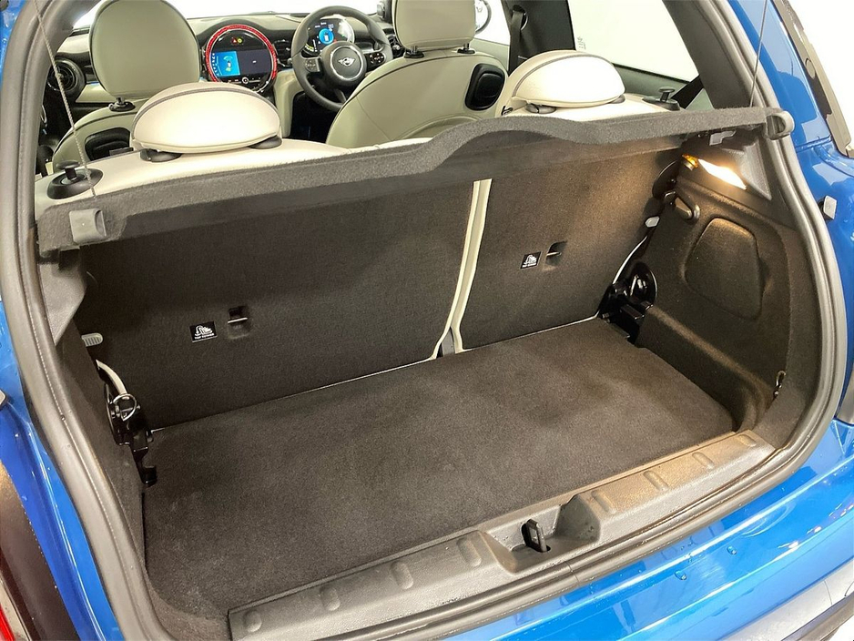 2023 MINI Hatch Electric Level 3