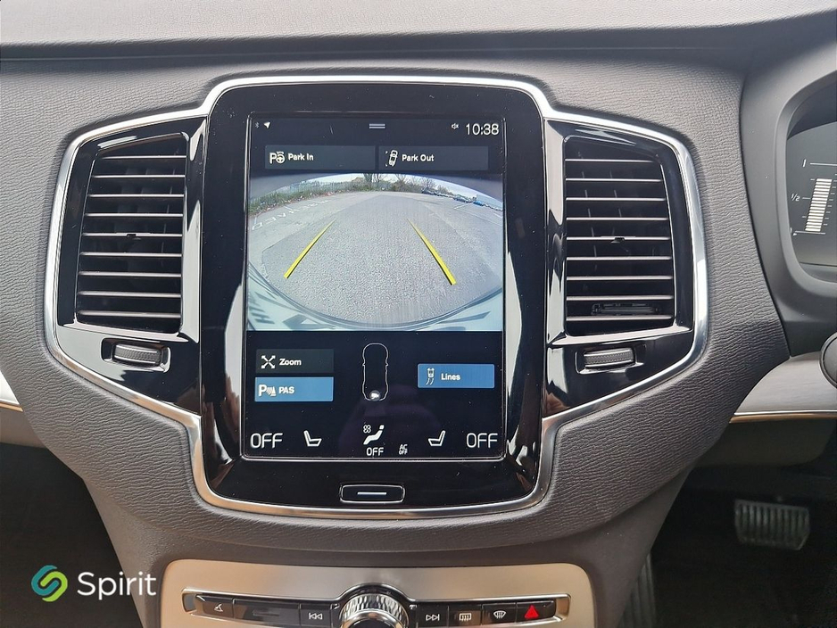 2017 Volvo XC90 - image 13