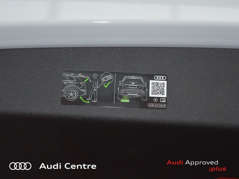 2026 Audi Q5 SUV S line e-hybrid quattro 220 kW S tronic €80,906