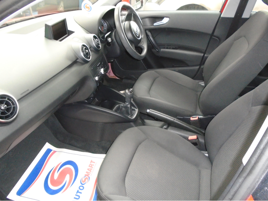 2015 Audi A1 - image 15