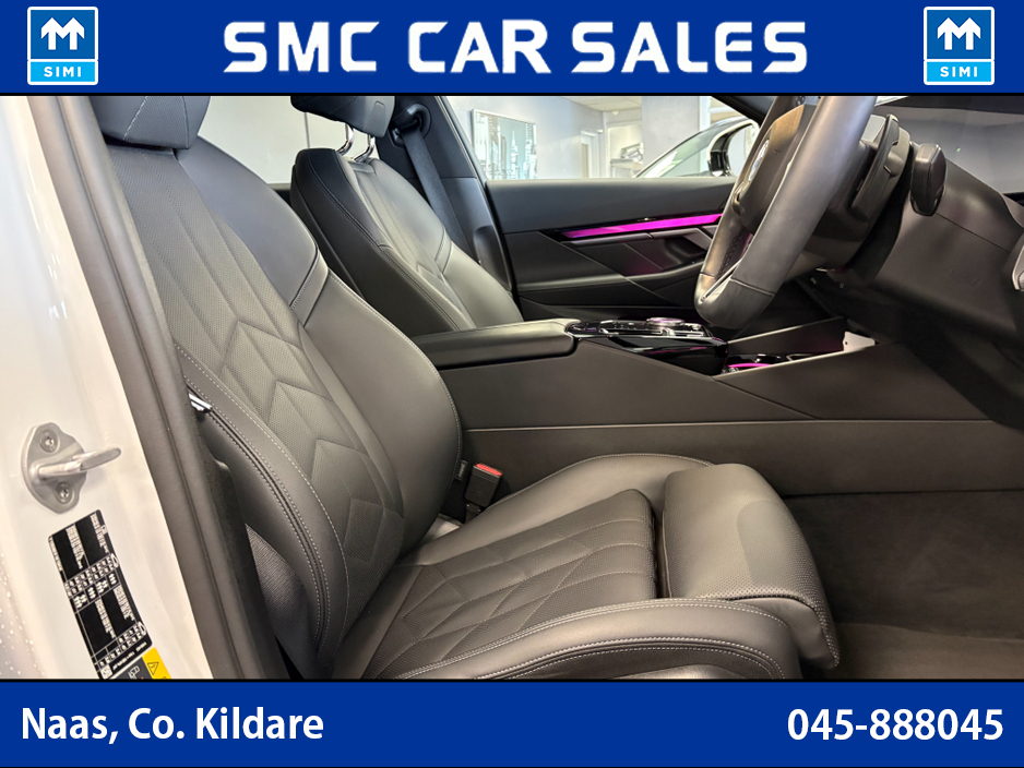 2025 BMW 5 Series - image 22