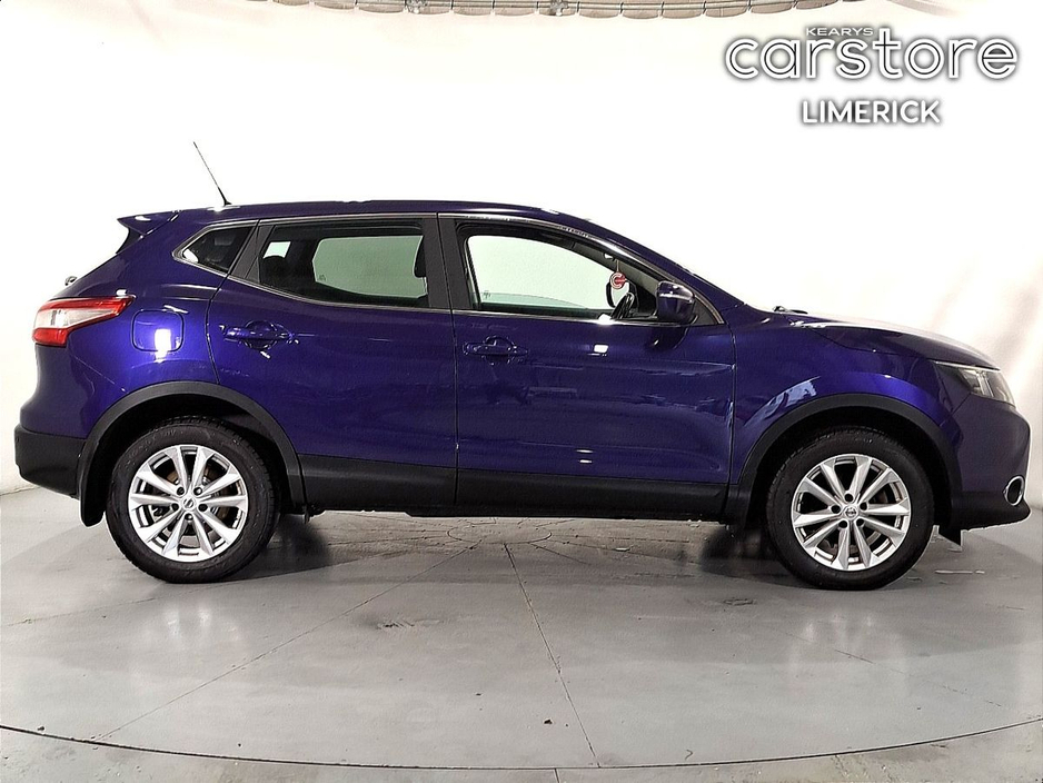 2015 Nissan Qashqai 1.6 DSL SV €12,880