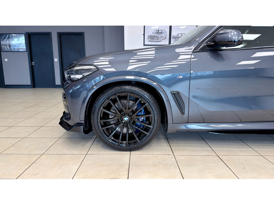 2019 BMW X5 - image 4