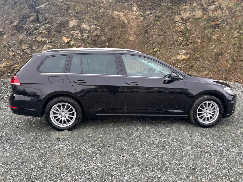 2020 Volkswagen Golf  €17,950