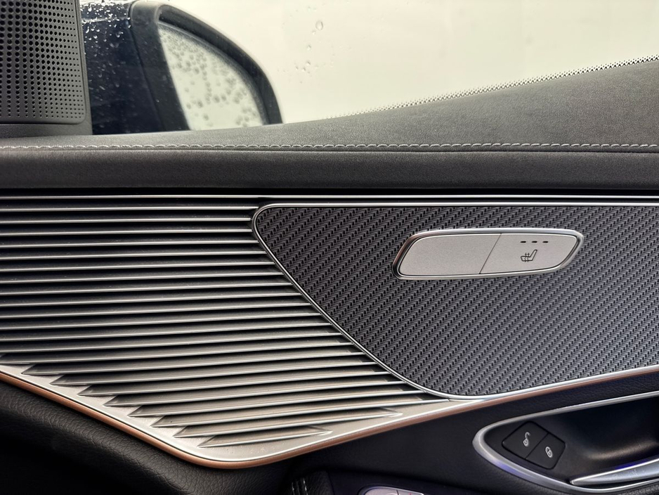 2022 Mercedes-Benz EQC - image 23