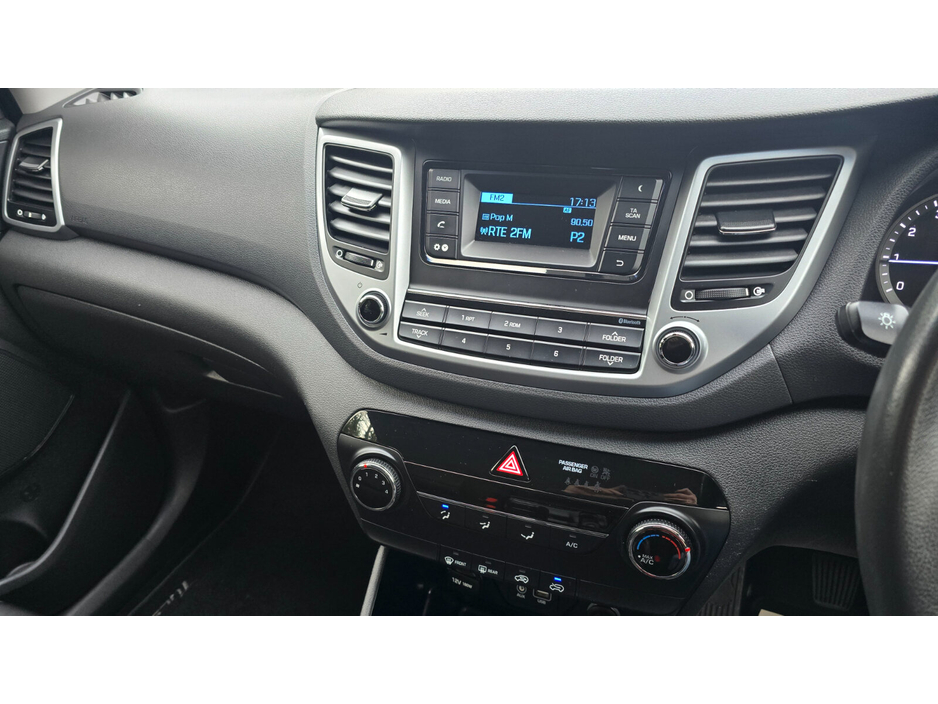 2016 Hyundai Tucson - image 19