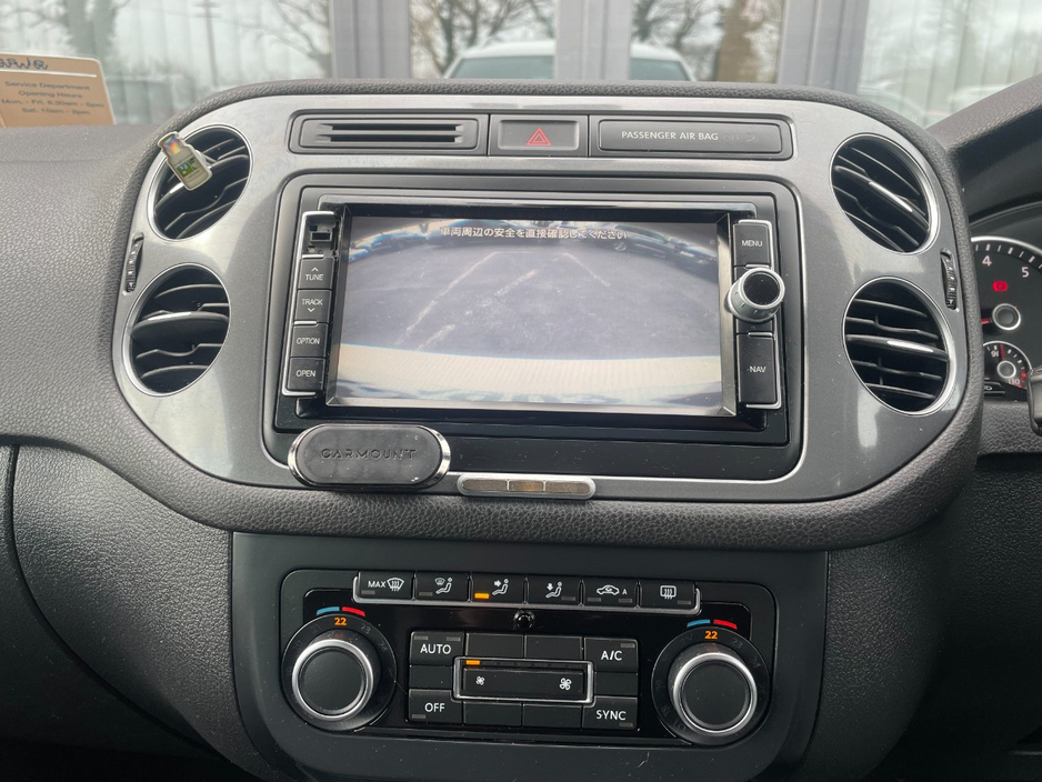 2015 Volkswagen Tiguan - image 16