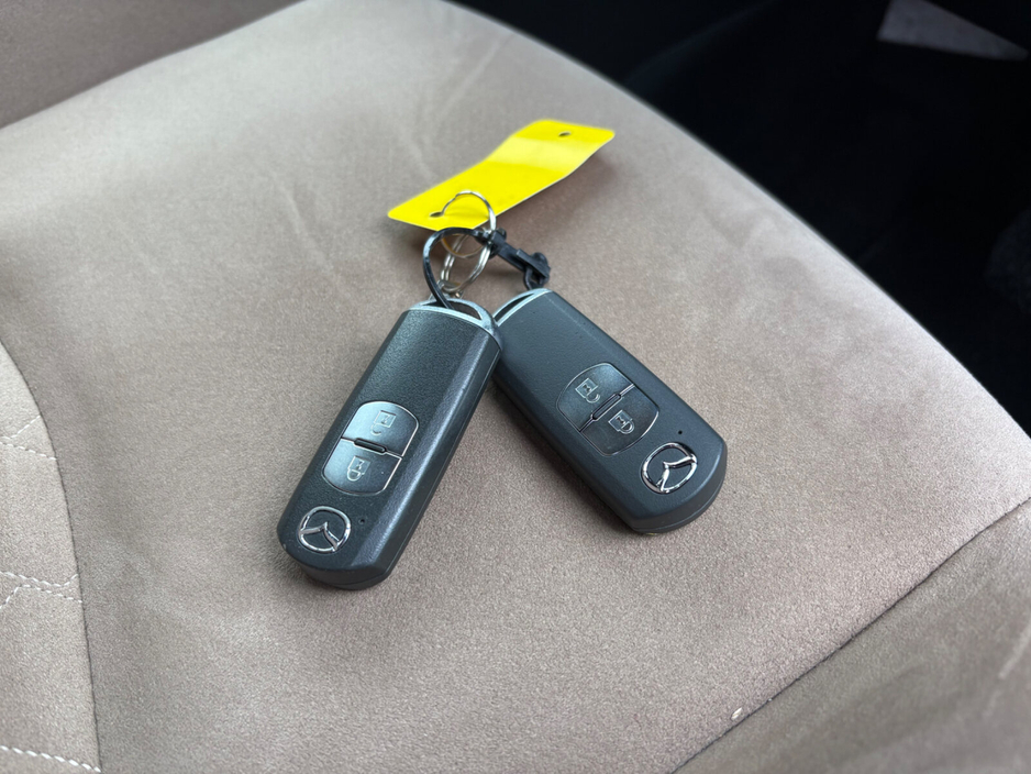 2017 Mazda Demio - image 20