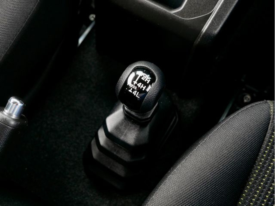 2023 Suzuki Jimny - image 30