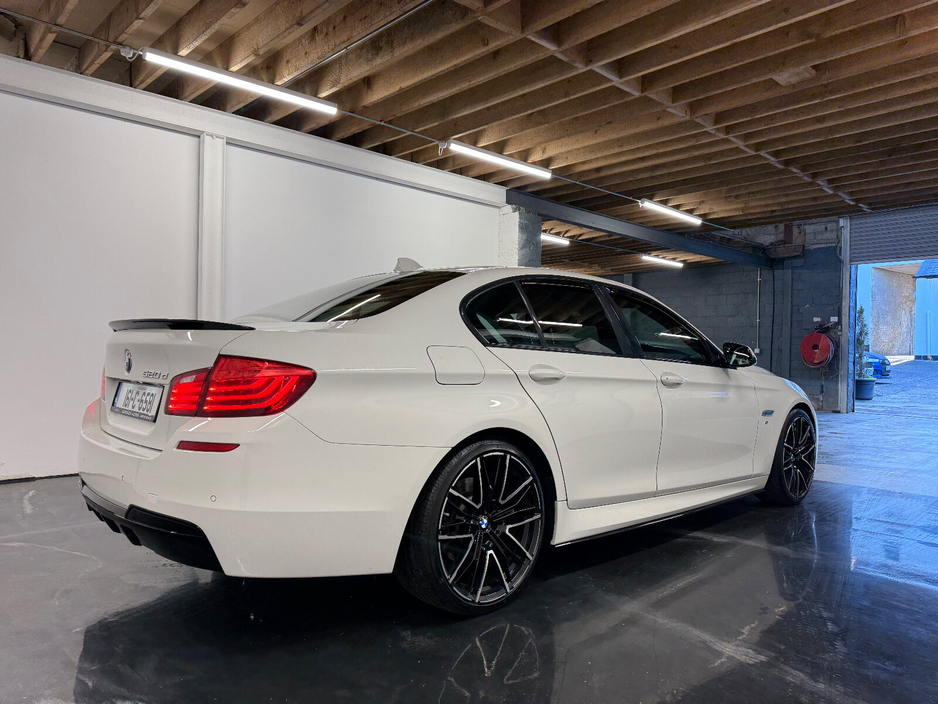 2016 BMW 5 Series 520d M Sport Auto €18,995