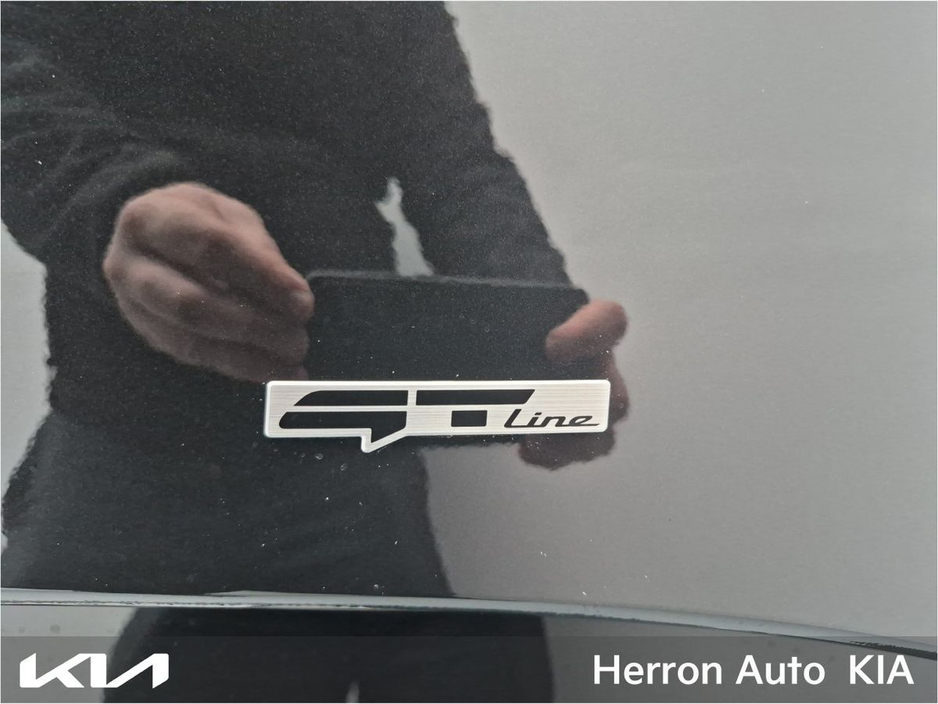 2026 Kia Sportage - image 9