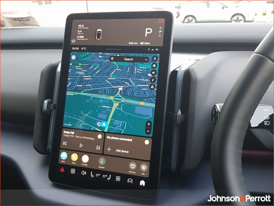 2025 Volvo EX30 69 kWh 272bhp Extended Range PLus €40,900