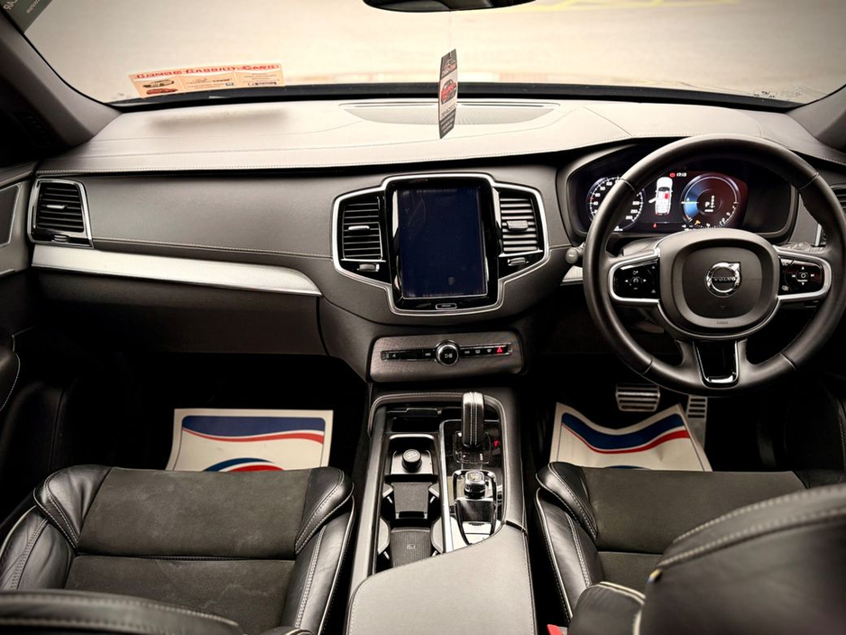 2022 Volvo XC90 - image 14