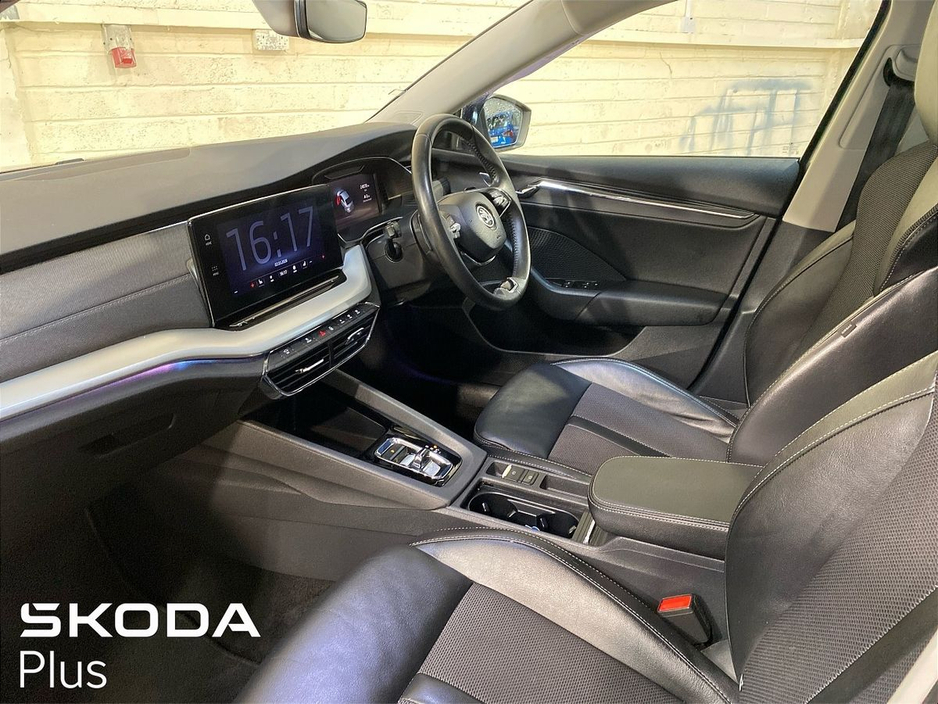 2023 Skoda Octavia - image 4