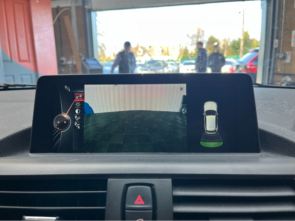 2016 BMW 1 Series - image 18