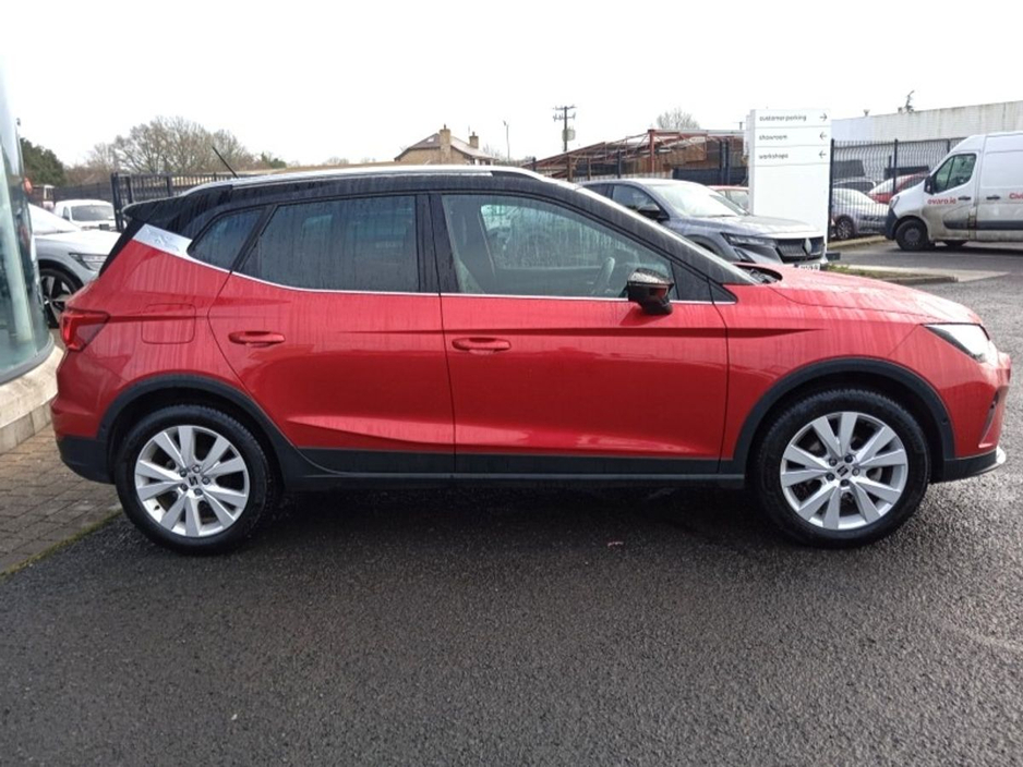 2019 SEAT Arona - image 3