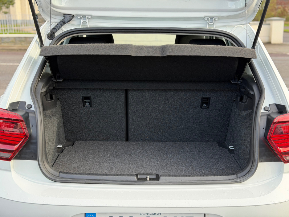 2020 Volkswagen Polo - image 8