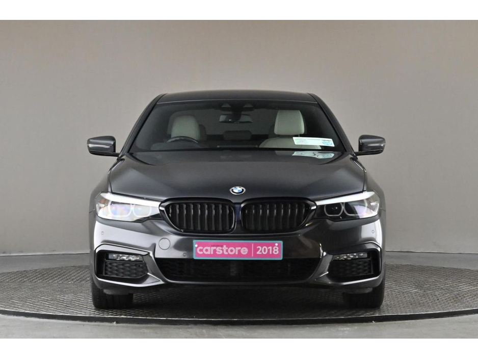 2018 BMW 5 Series - image 2